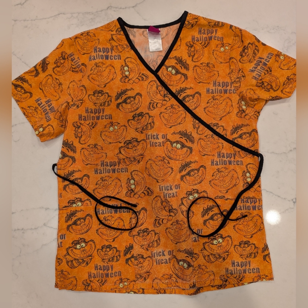 Disney Alice In Wonderland Cheshire Cat Halloween Scrub Top Trick Or Treat